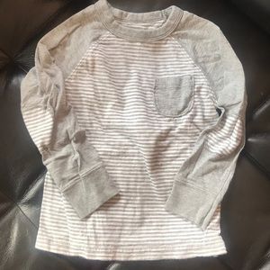 Long sleeve boys T-shirt. Like new!